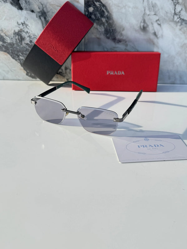 Prada_122_gun_candy