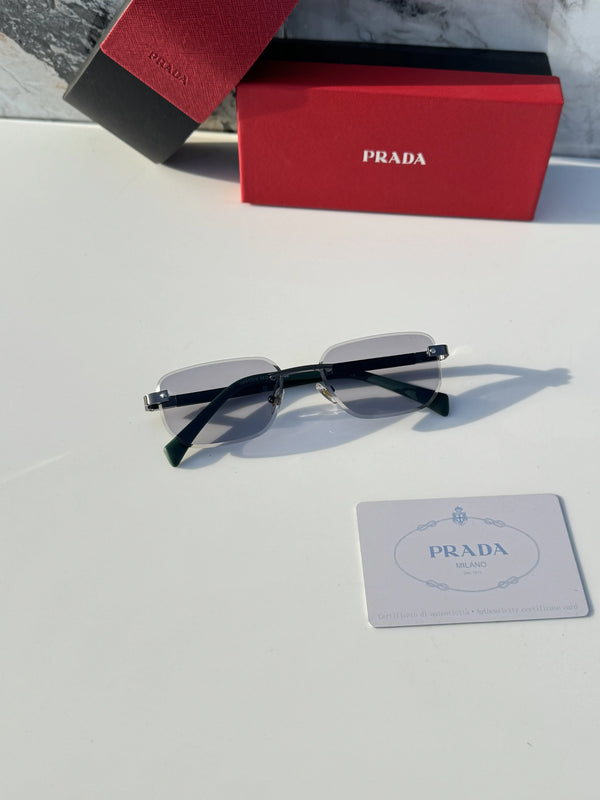 Prada_122_gun_candy