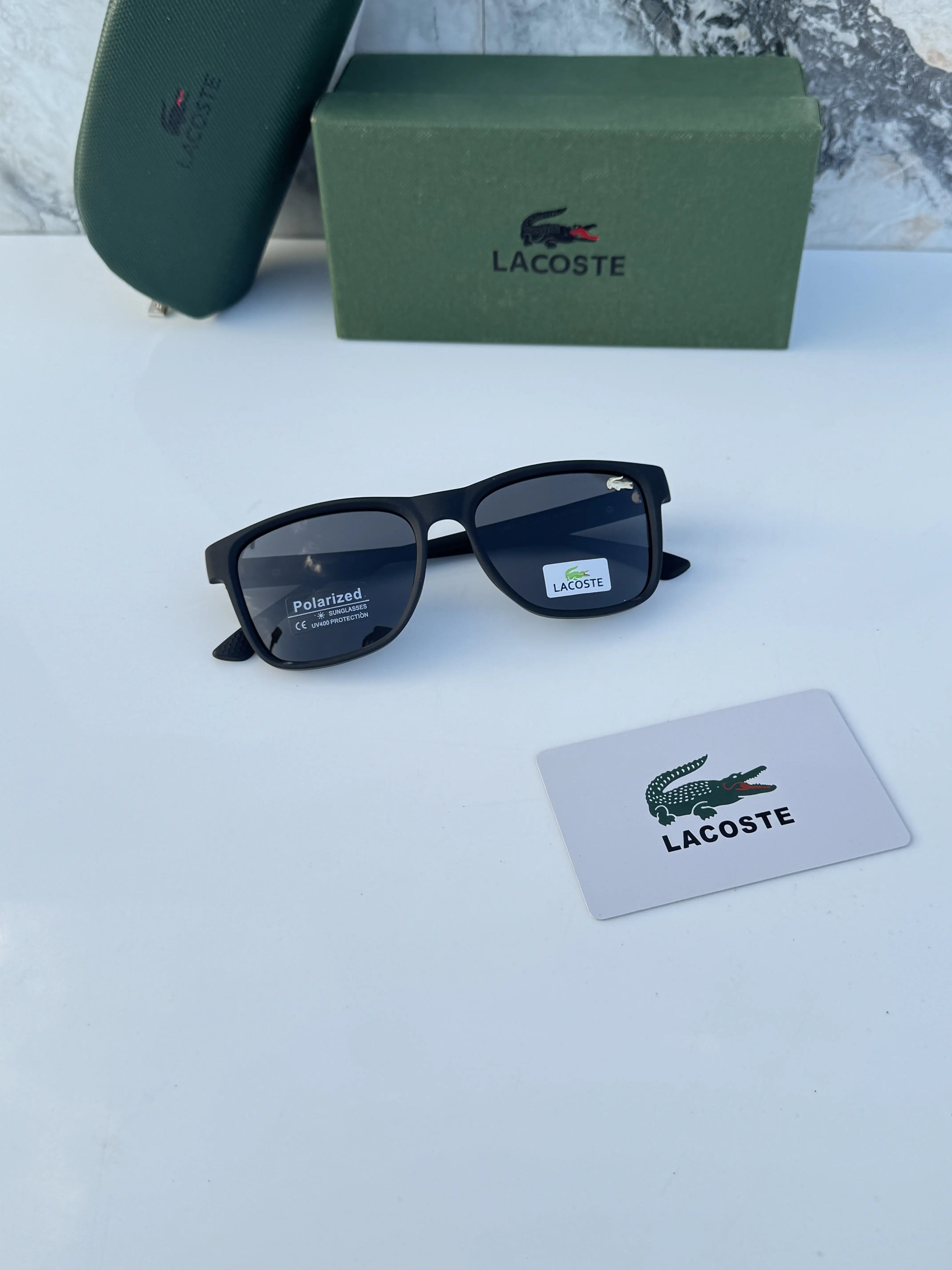 Lacoste_69071_matt_black