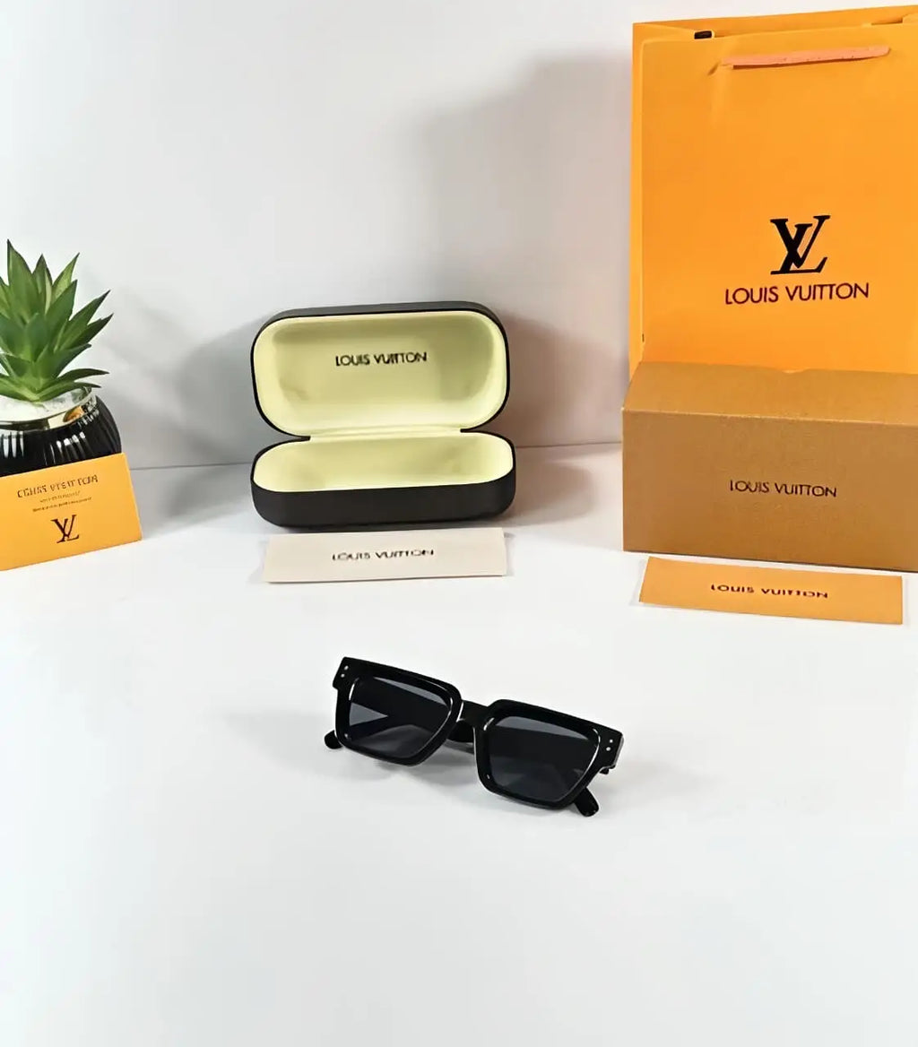 Louis Vuitton Glossy Black