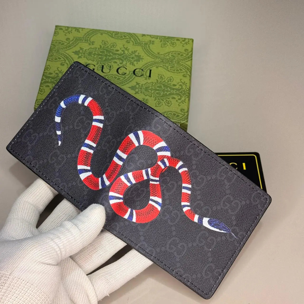 GG GUCCI SNACK ADDITION PREMIUM QUALITY WALLET WITH CARD & OG BOX