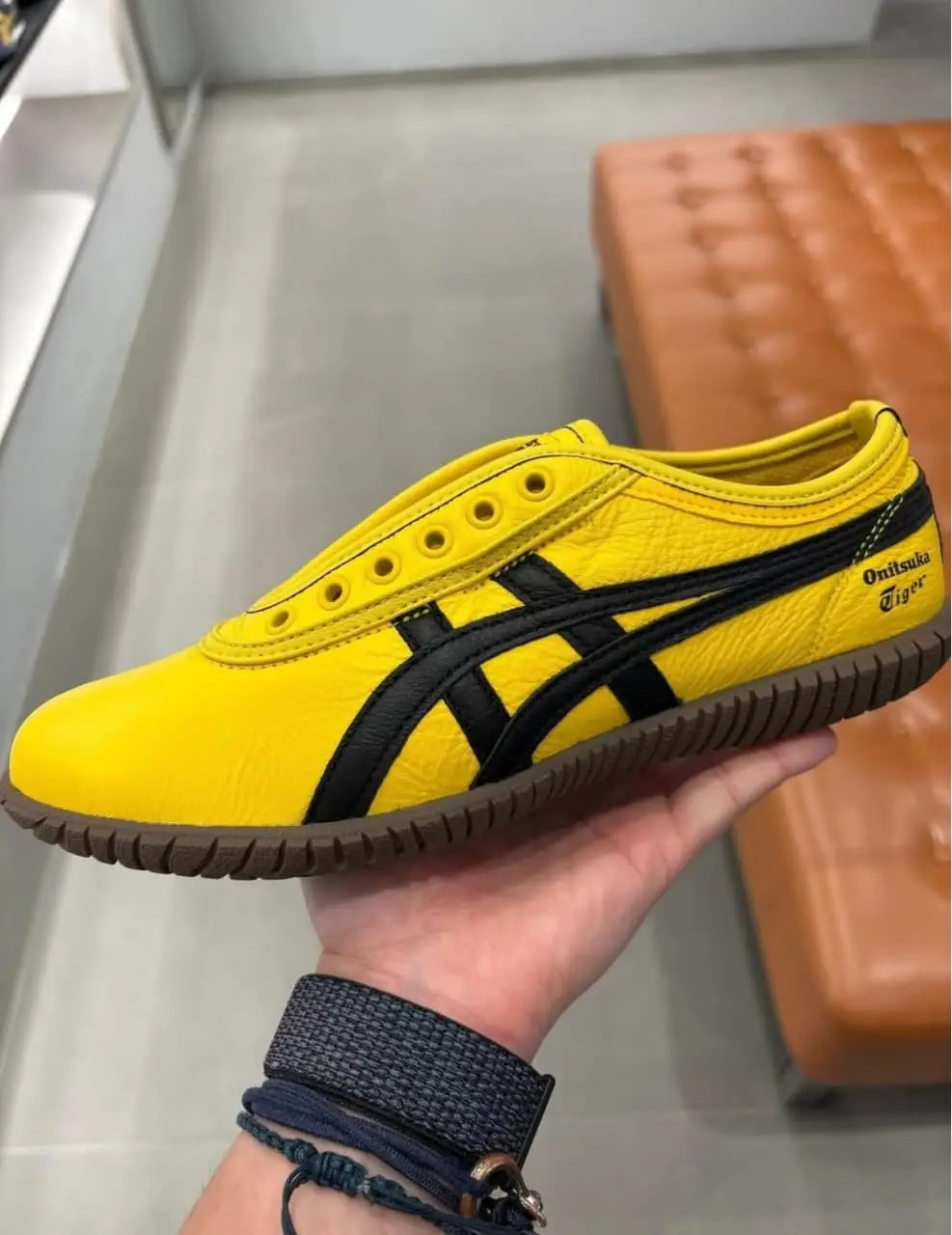 Onitsuka Tiger Tsunahiki Slip-On Sunflower Yellow Black  7A Premium D-2060