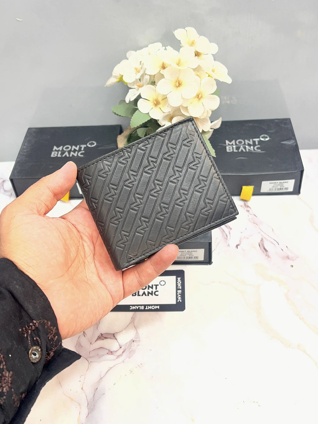MONT BLANC PREMIUM QUALITY IMPORTED EMBOSSED WALLET WITH OG BOX