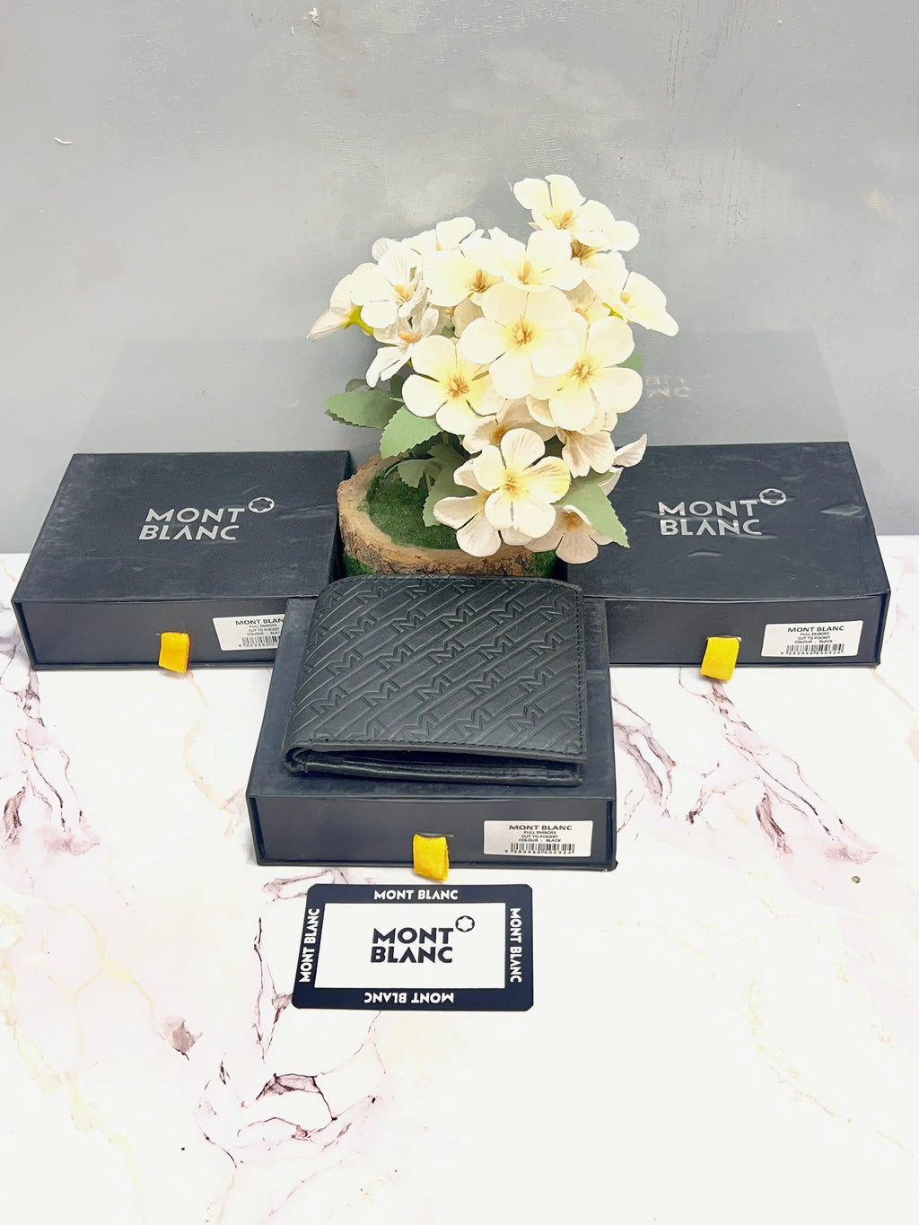 MONT BLANC PREMIUM QUALITY IMPORTED EMBOSSED WALLET WITH OG BOX
