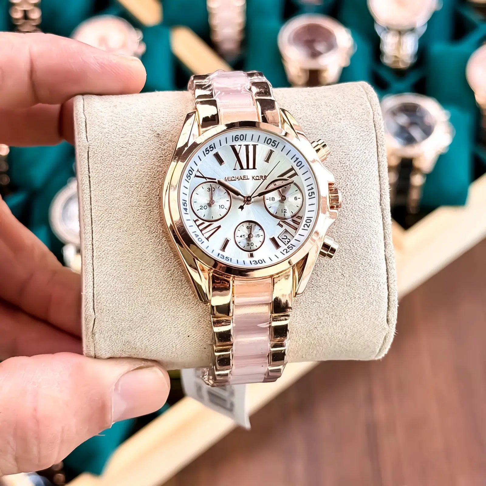 MICHAELKORS_LADIES_ROSE-WHITE Secondary image