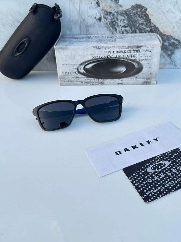 Oakley_1971_black_blue