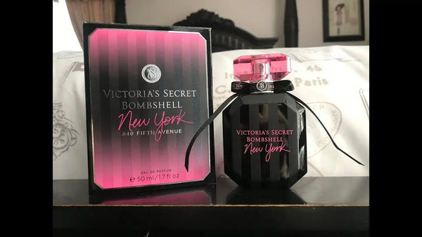 Victoria's Secret Bombshell New York Eau de Parfum in a 100 ml