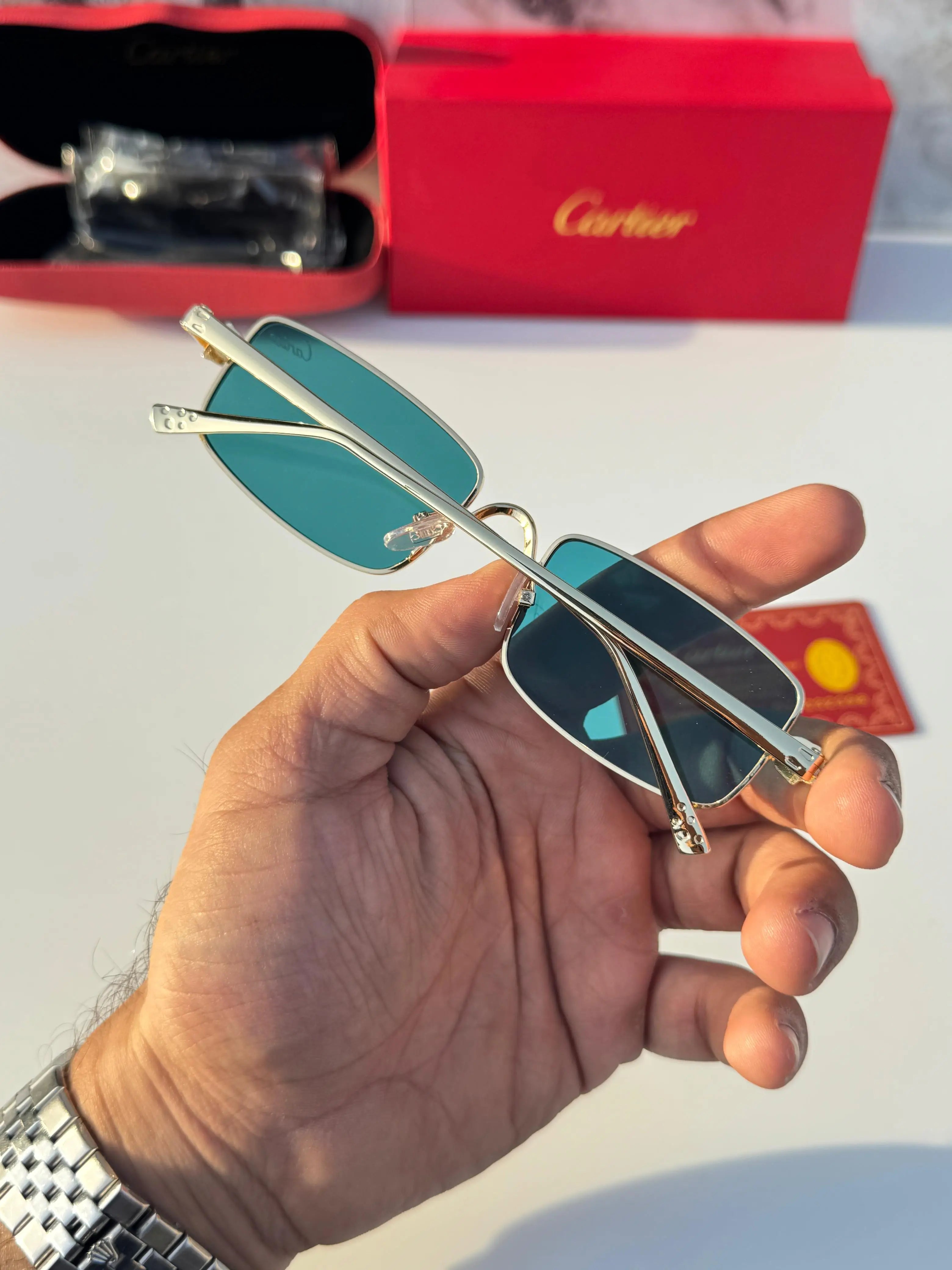 Cartier_107_gold_green