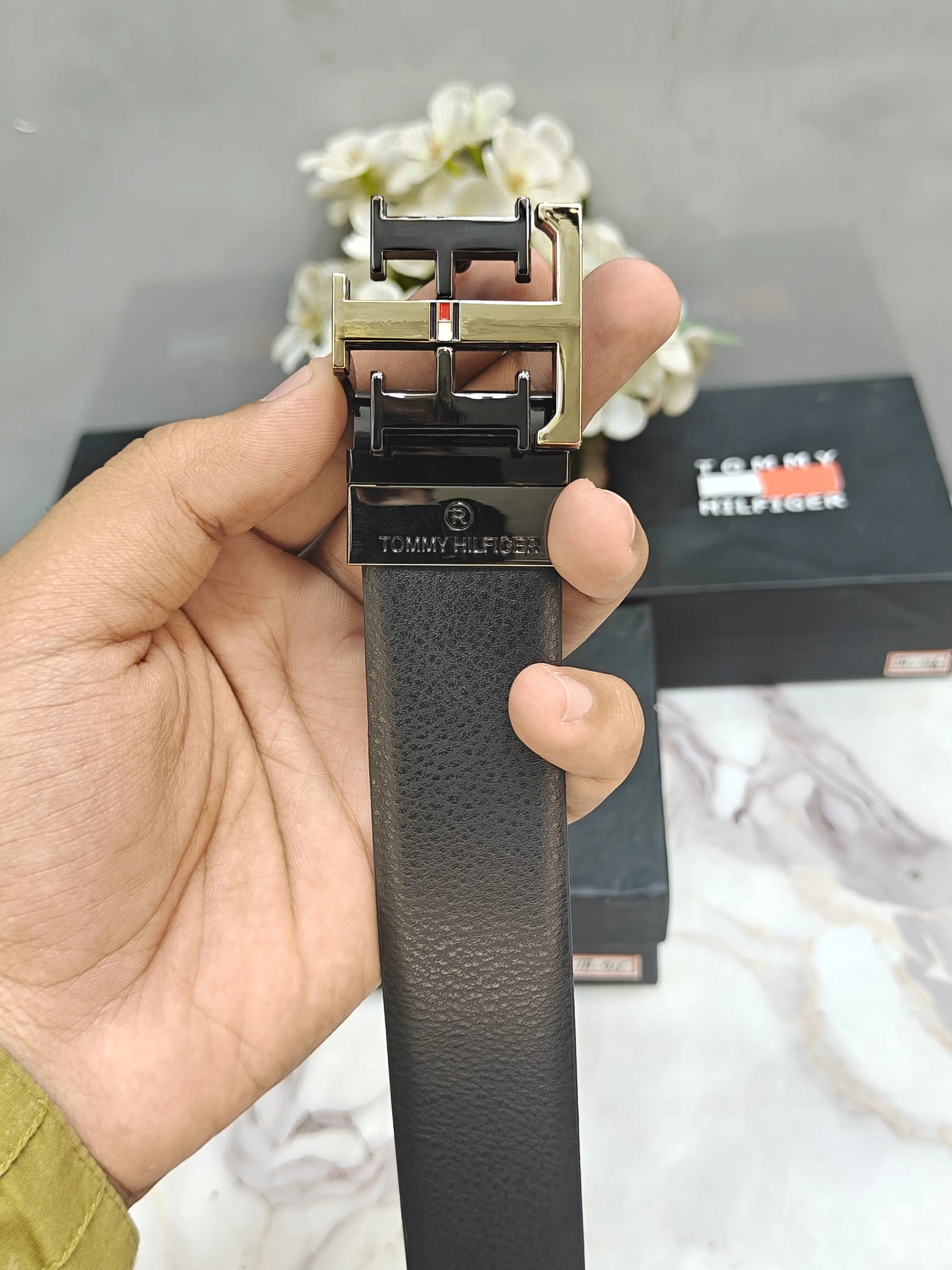 +O_MMy H!LFIGEr PREMIUM QUALITY IMPORTED REVERSIBLE BELT GOLD BLACK BUCKLE WITH OG BO...X TH-907 Secondary image