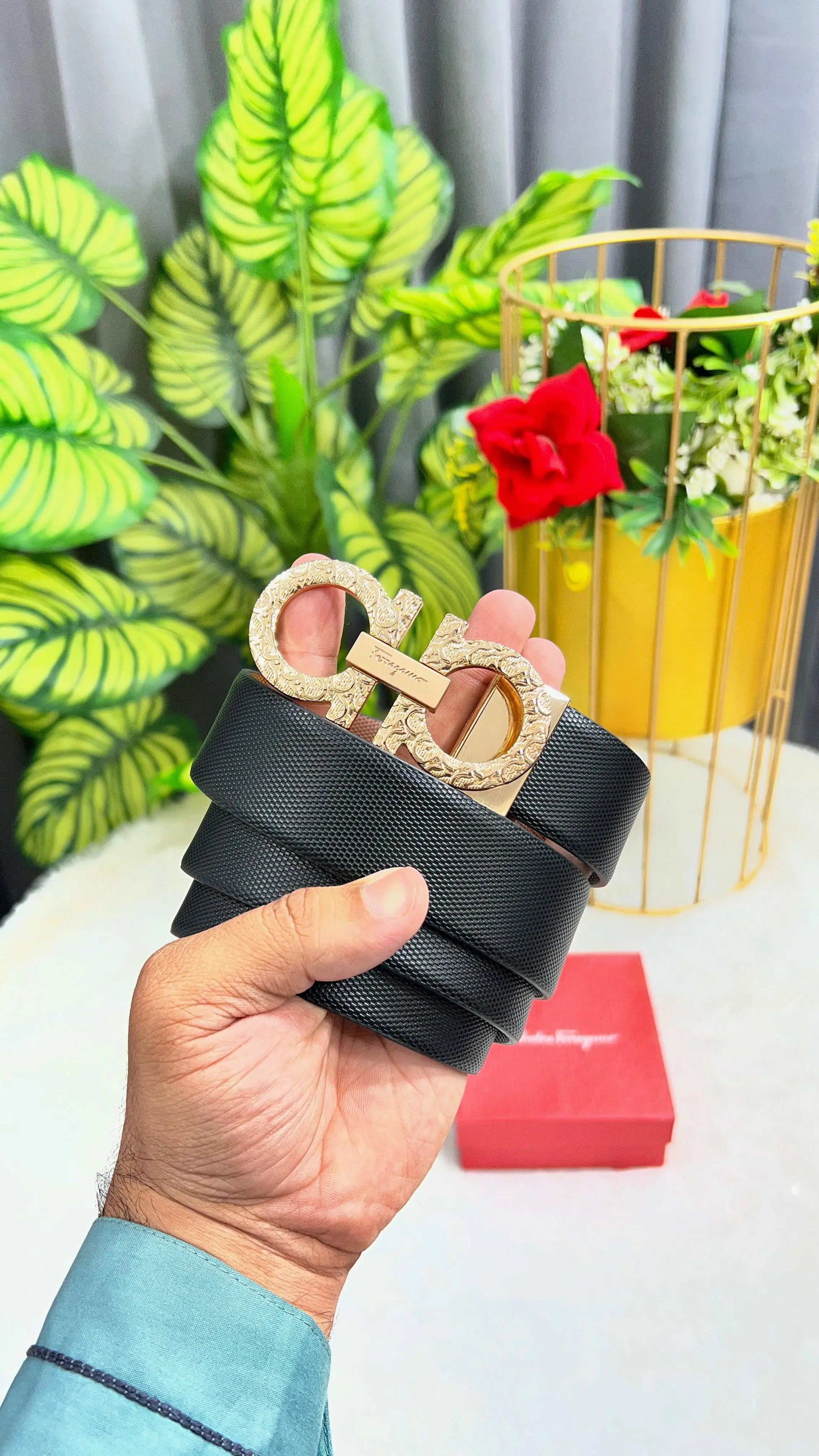 SALVATORE FERRAGAMO PREMIUM QUALITY REVERSIBLE IMP BELT WITH OG BOX SF-102 Main image