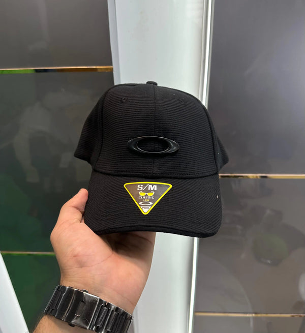 Oakle y Flex Fit Black Premium Imported Cap