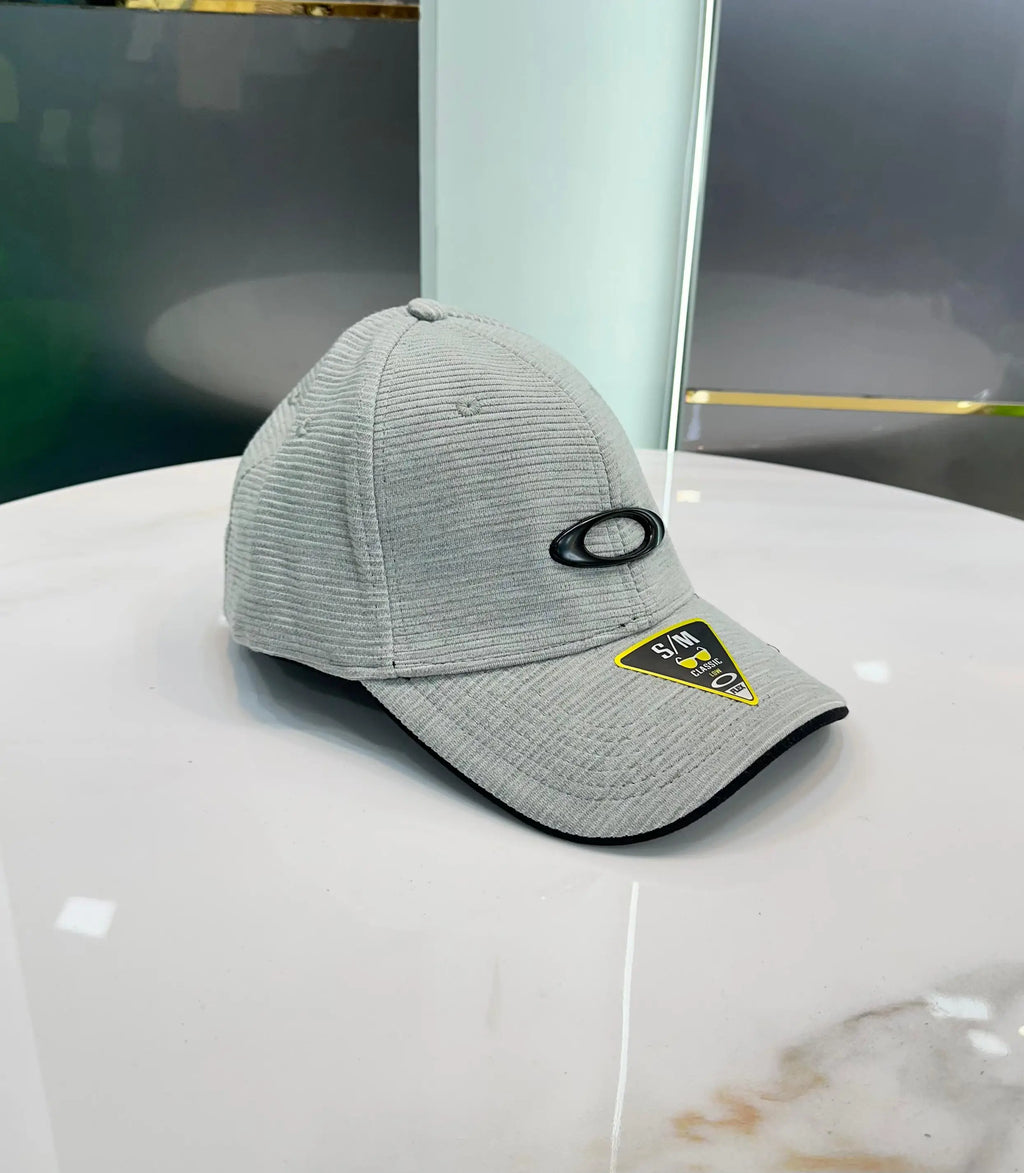 Oakle y Flex Fit Light Grey Premium Imported Cap