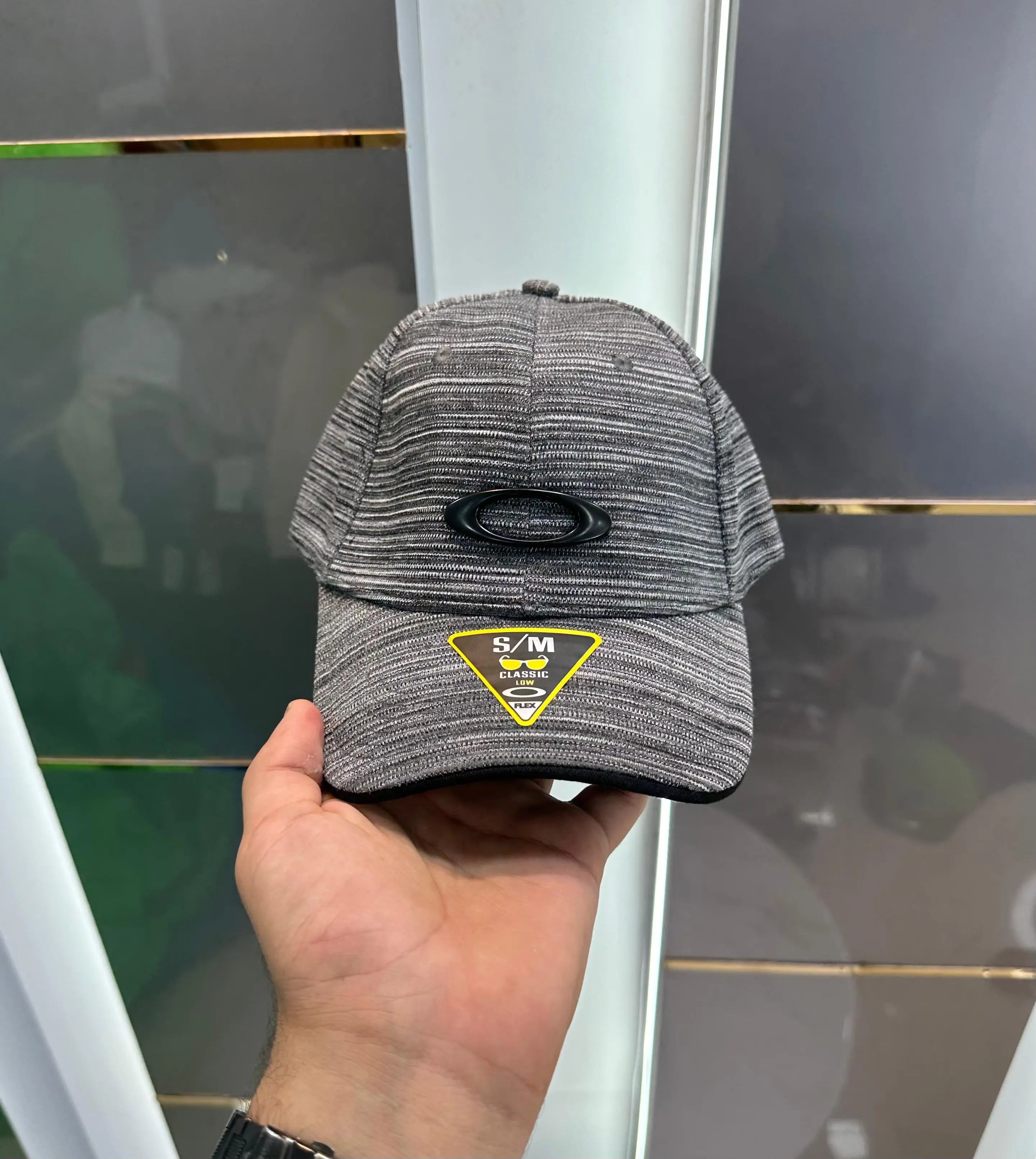 Oakle y Flex Fit Dark Grey Premium Imported Cap