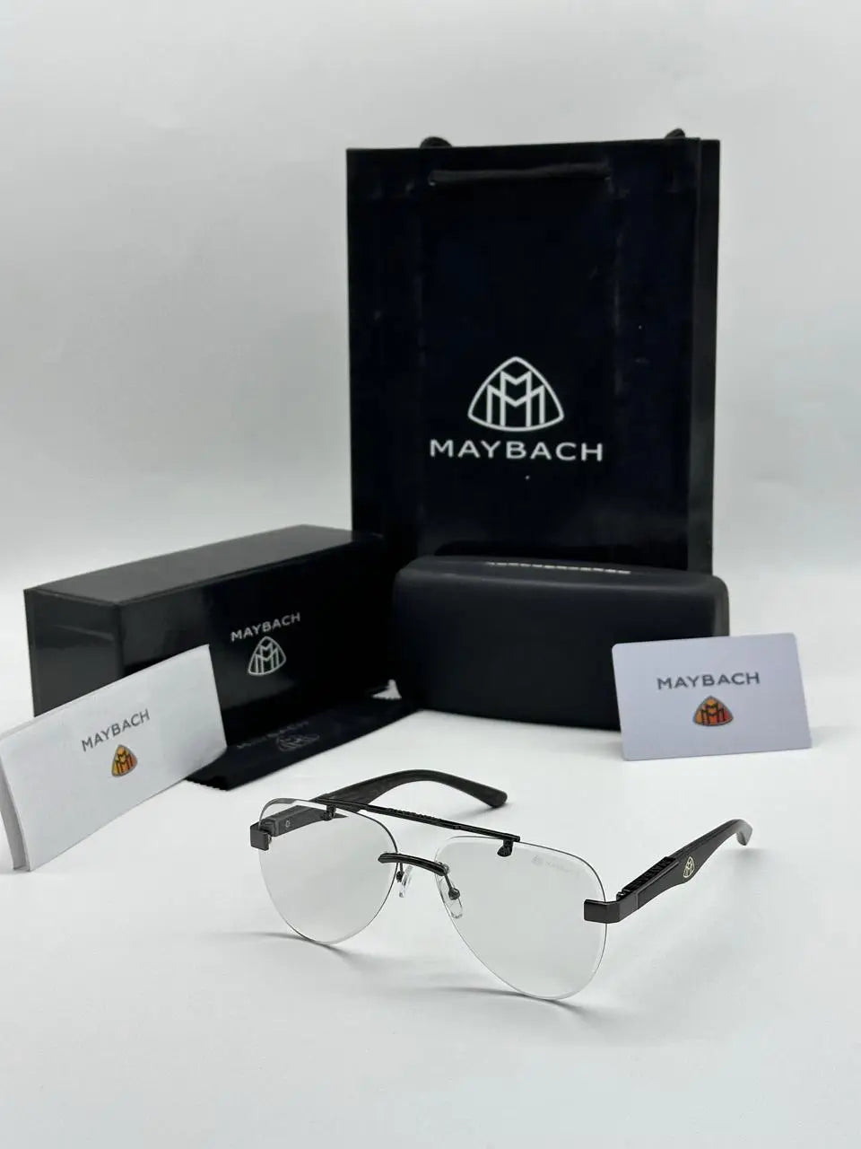Maybach 1022 silver black