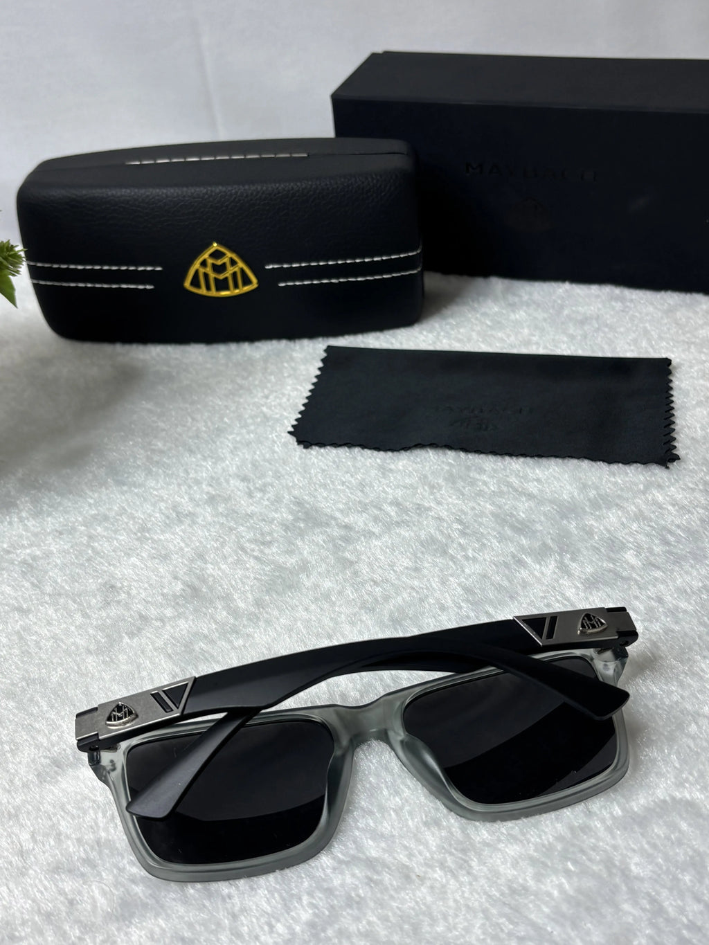 Maybach 7503 grey balck