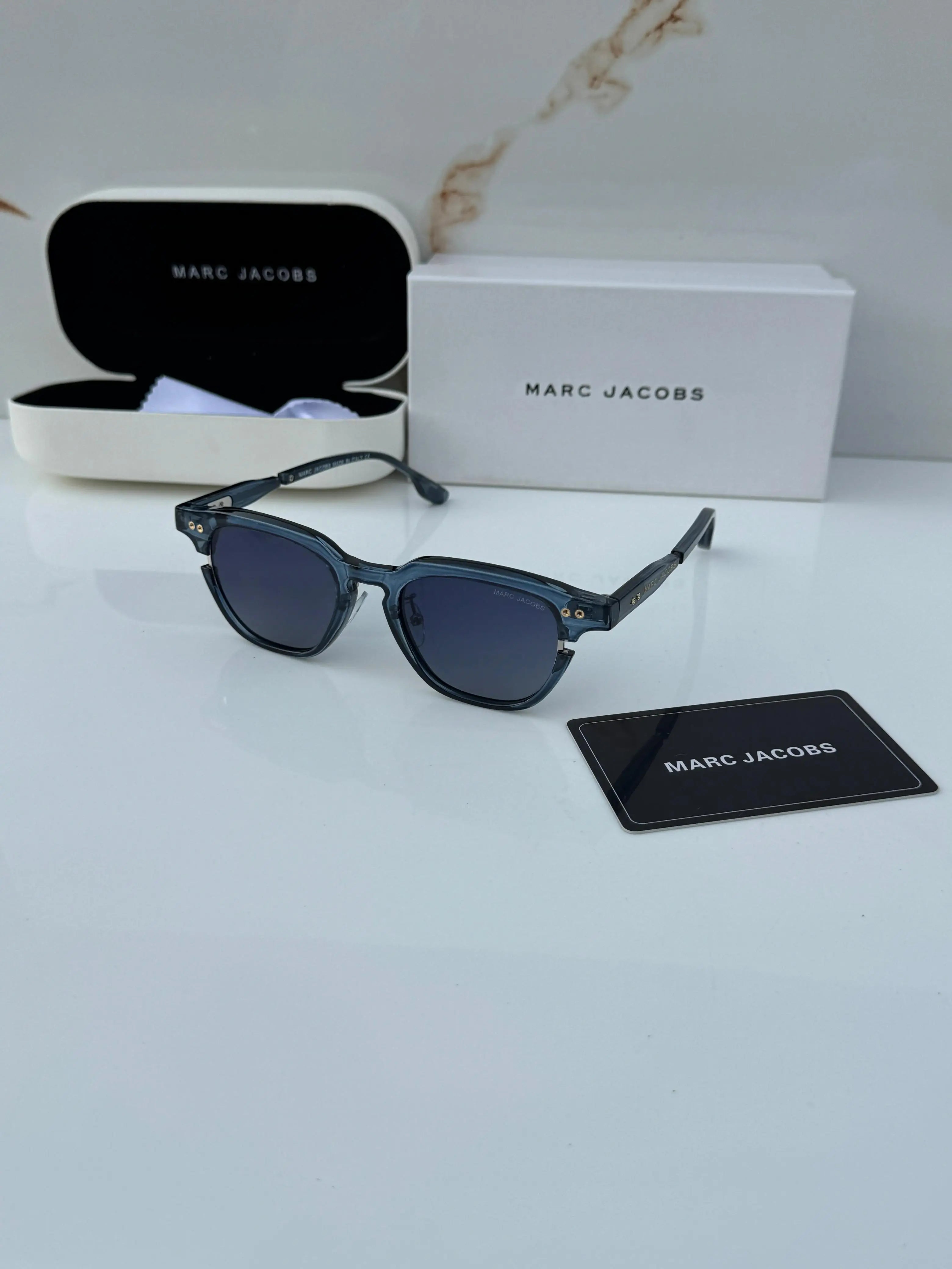 Marc_jacobs_1131_blue_black Main image