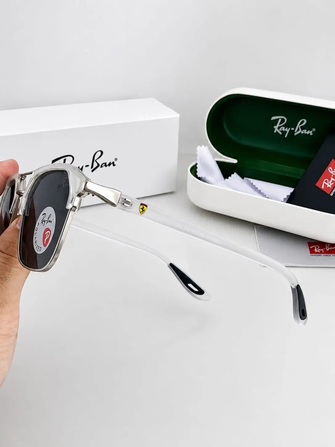 Rayban 04 white black