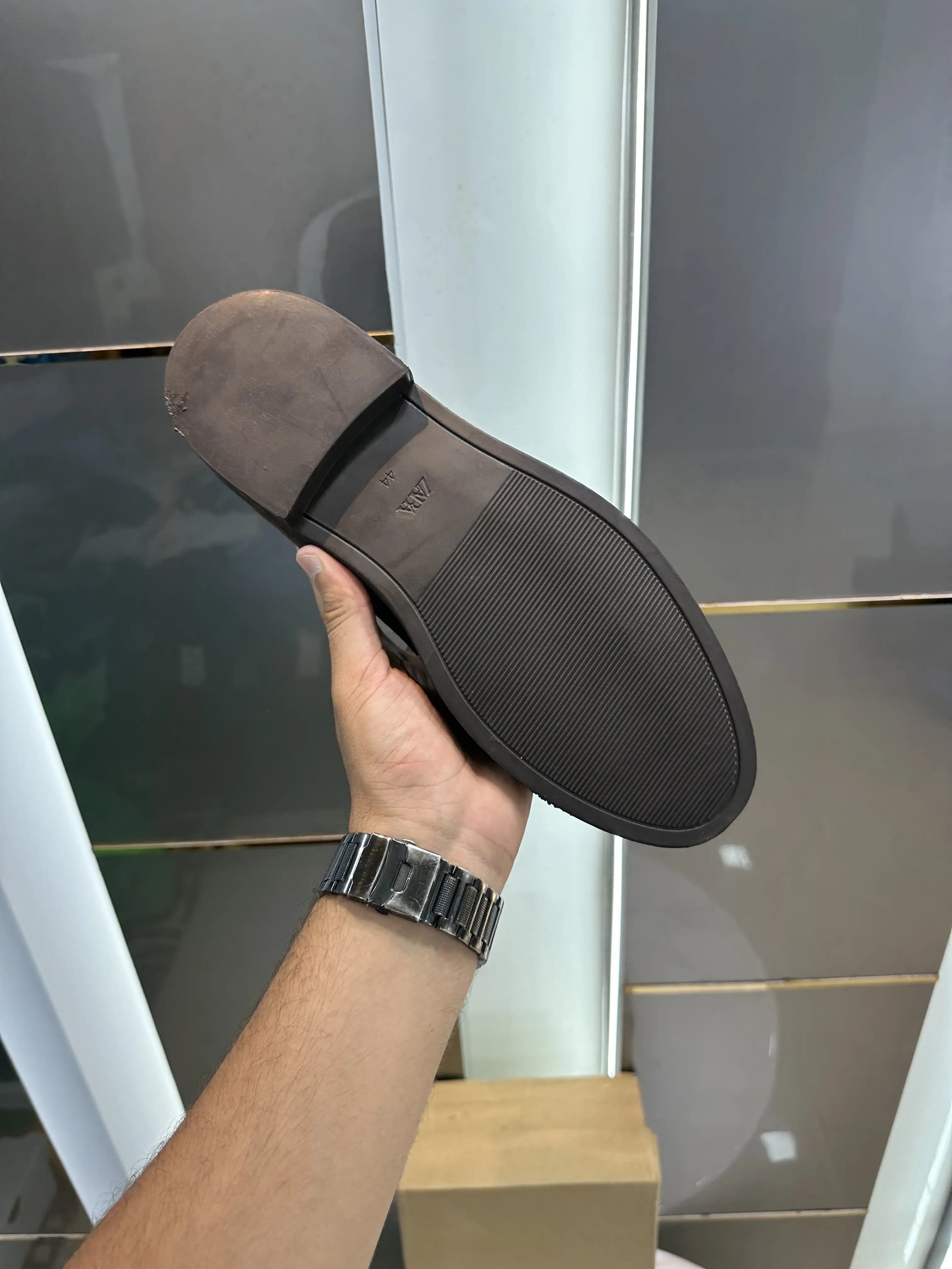 Zara_Brown Suede Chelsea Round Toe Boots