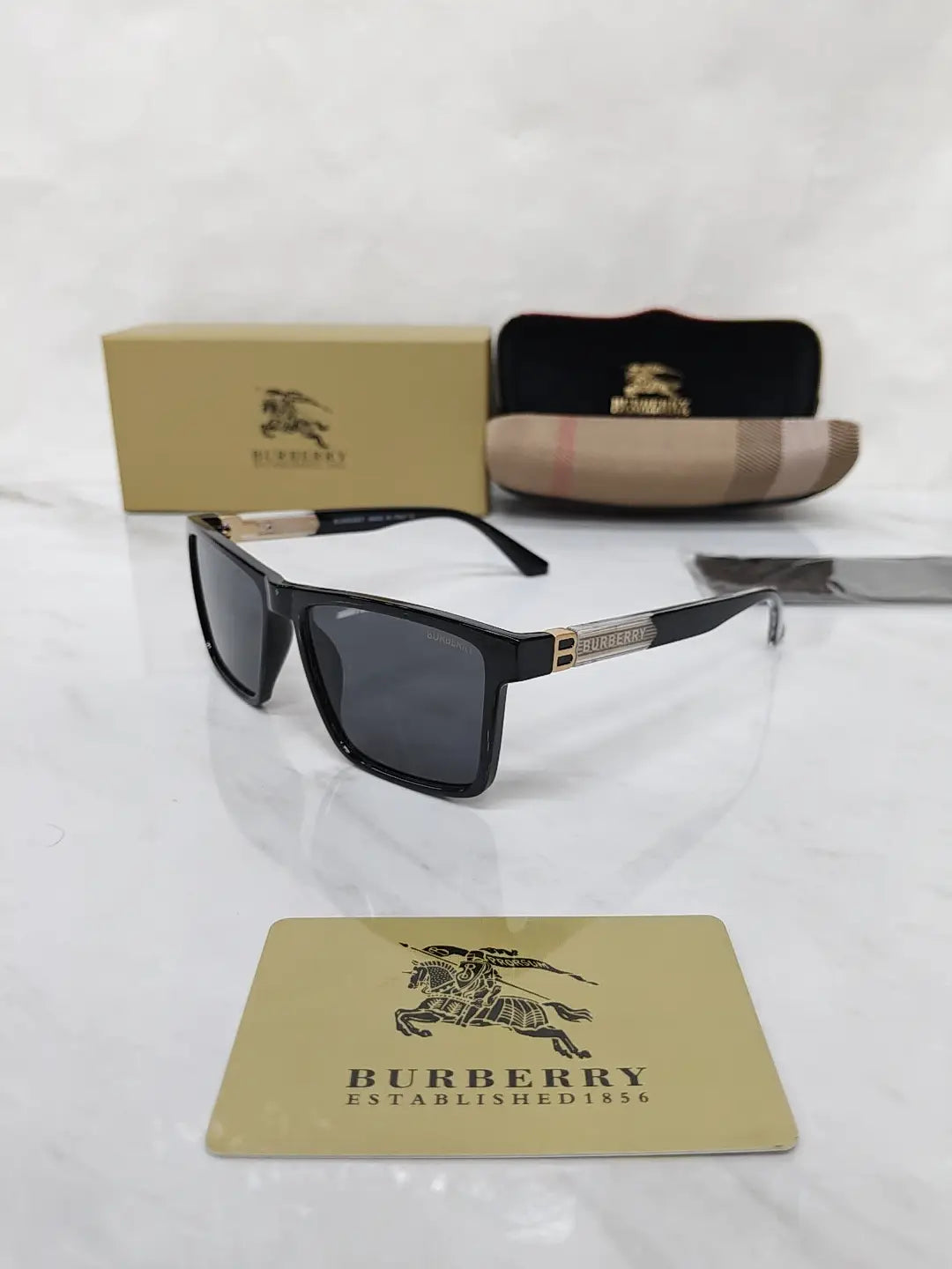 BURBERRY 8233 BLACK GOLD