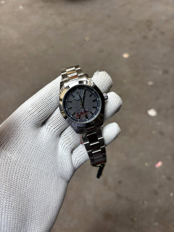 Rolex datejust style slate grey grid dial smooth sweep quartz m1