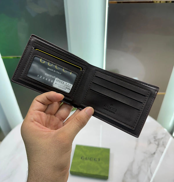 Gucc i × Pikarar Premium Wallet