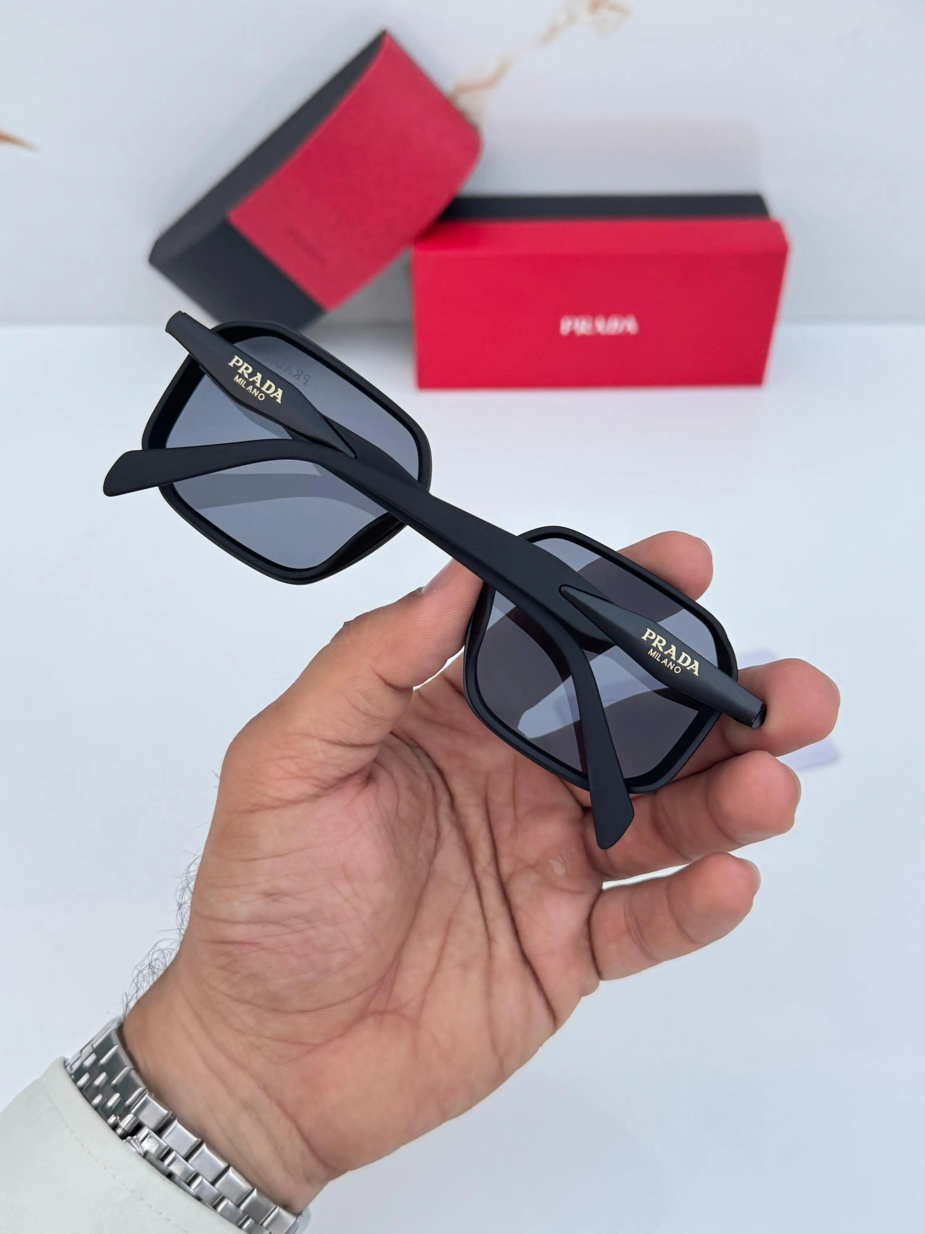 Prada_792_black