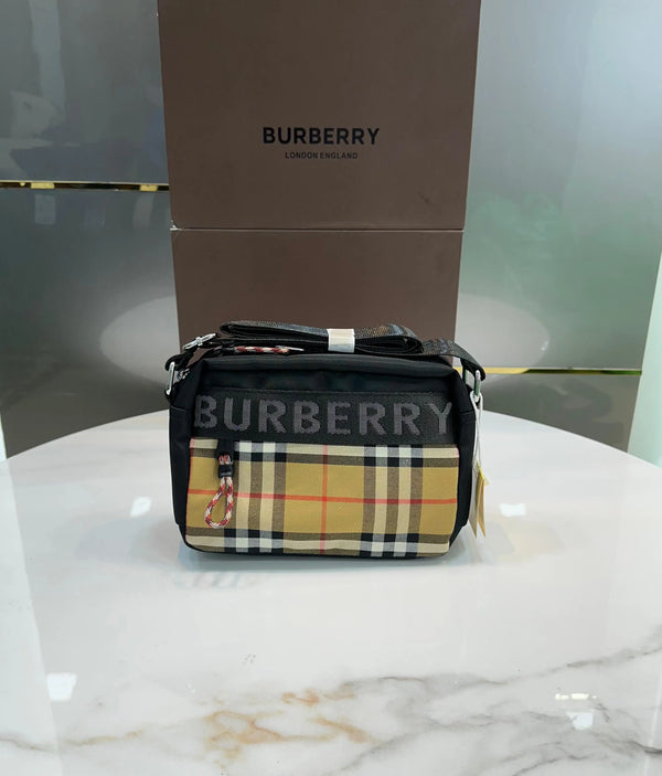 Burberr y Black Beige Premium Cross Body Bag With Magnetic Box