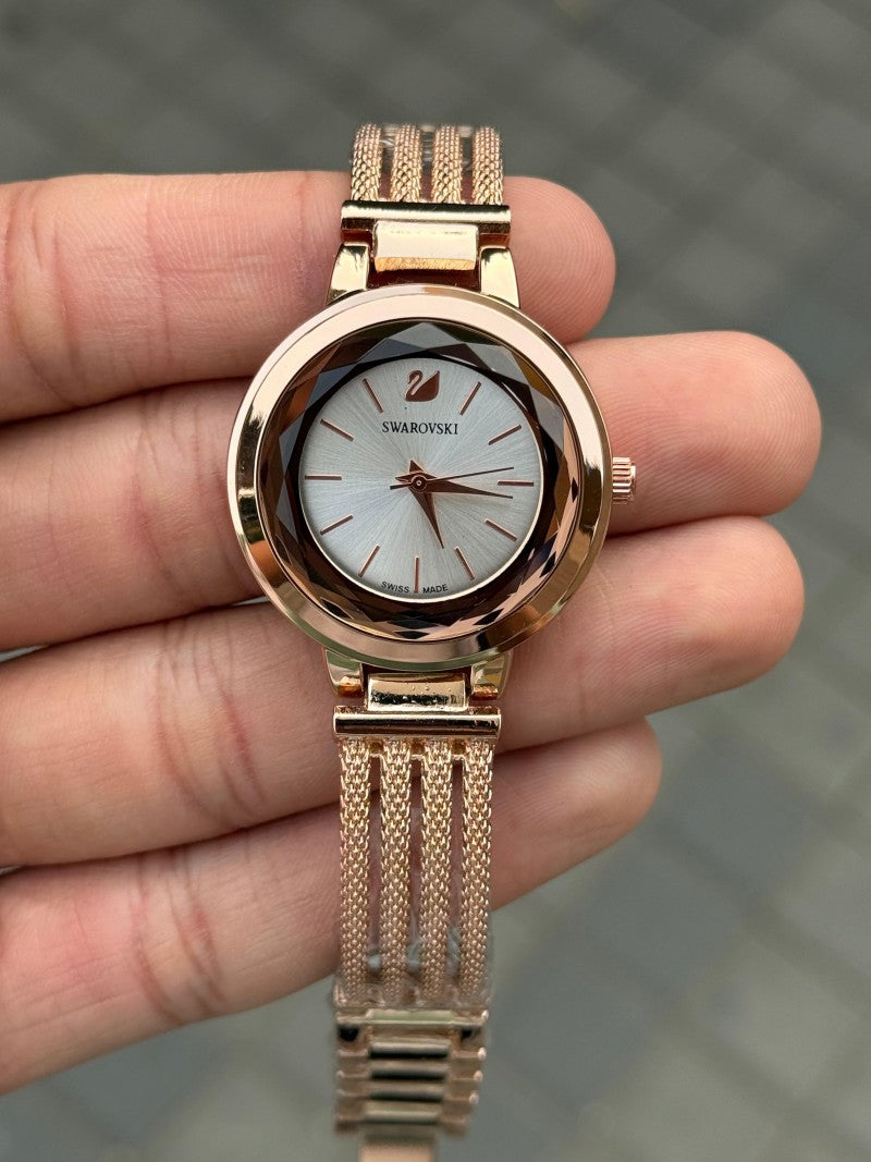 Swarovsk i Women s Rose White