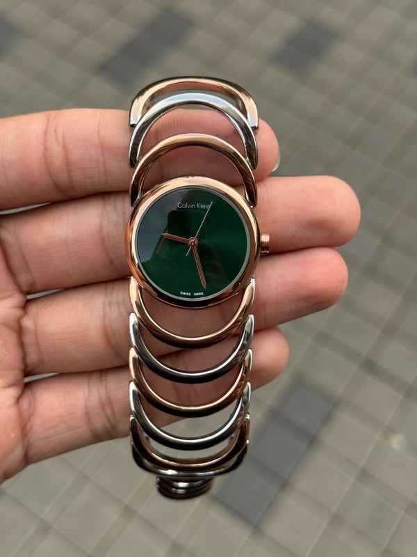 Calvin Klei n Women Two Tone Green Dial