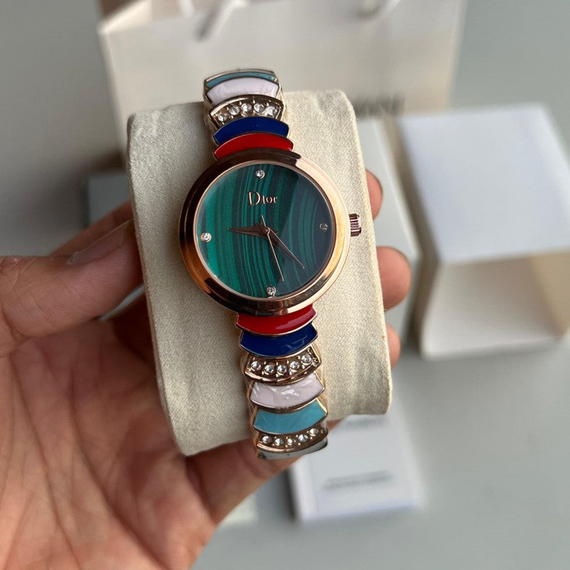Dio r Women s Green Dial Secondary image