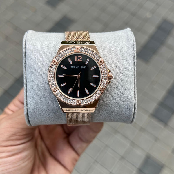 Michael Kor s Lennox Women s Rose Black