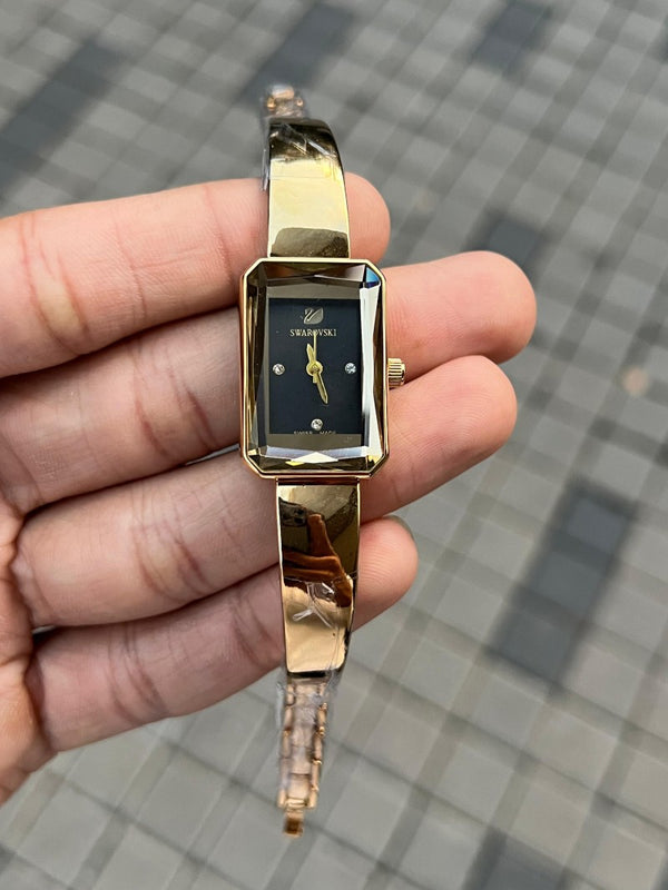 Swarovsk i Women s Gold Black