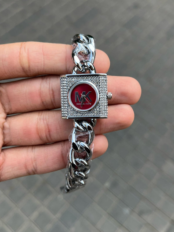 Michael Kor s Chain lock Silver Red