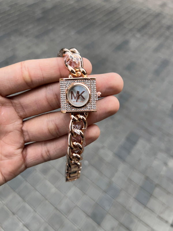 Michael kor s chain lock Rose gold white dial