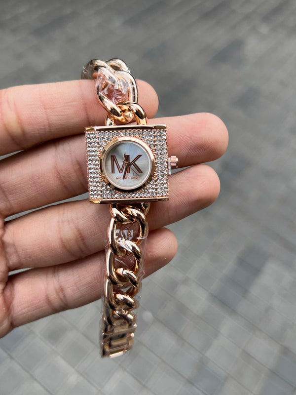 Michael kor s chain lock Rose gold white dial