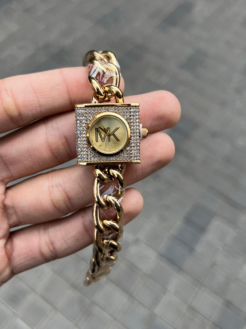 Michael kor s chain lock Full gold Secondary image
