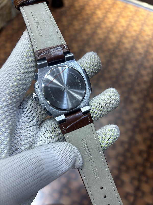 Patek phillpe Nautilus 5712R 001