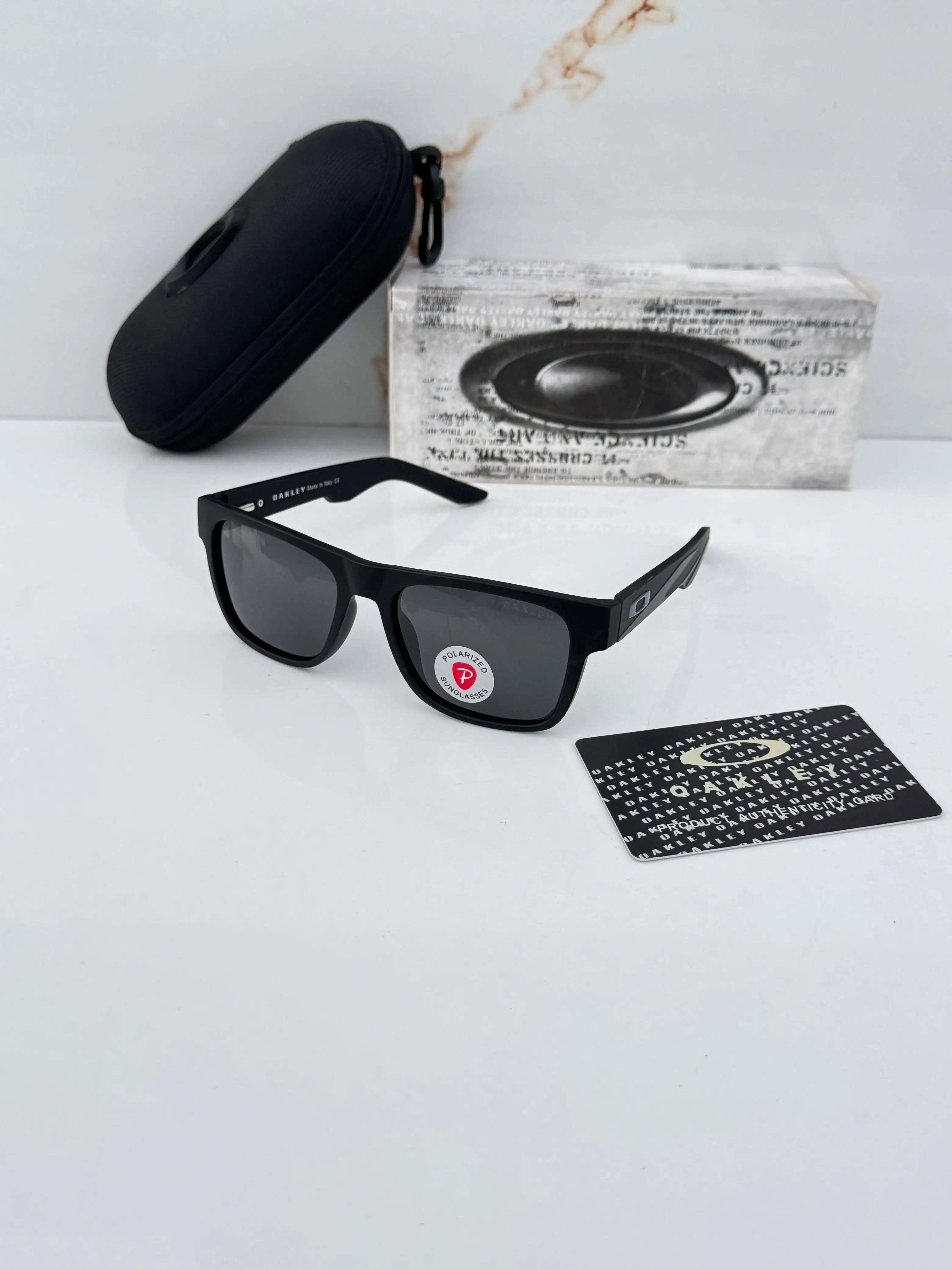 Oakley_ 2262_black_grey Main image