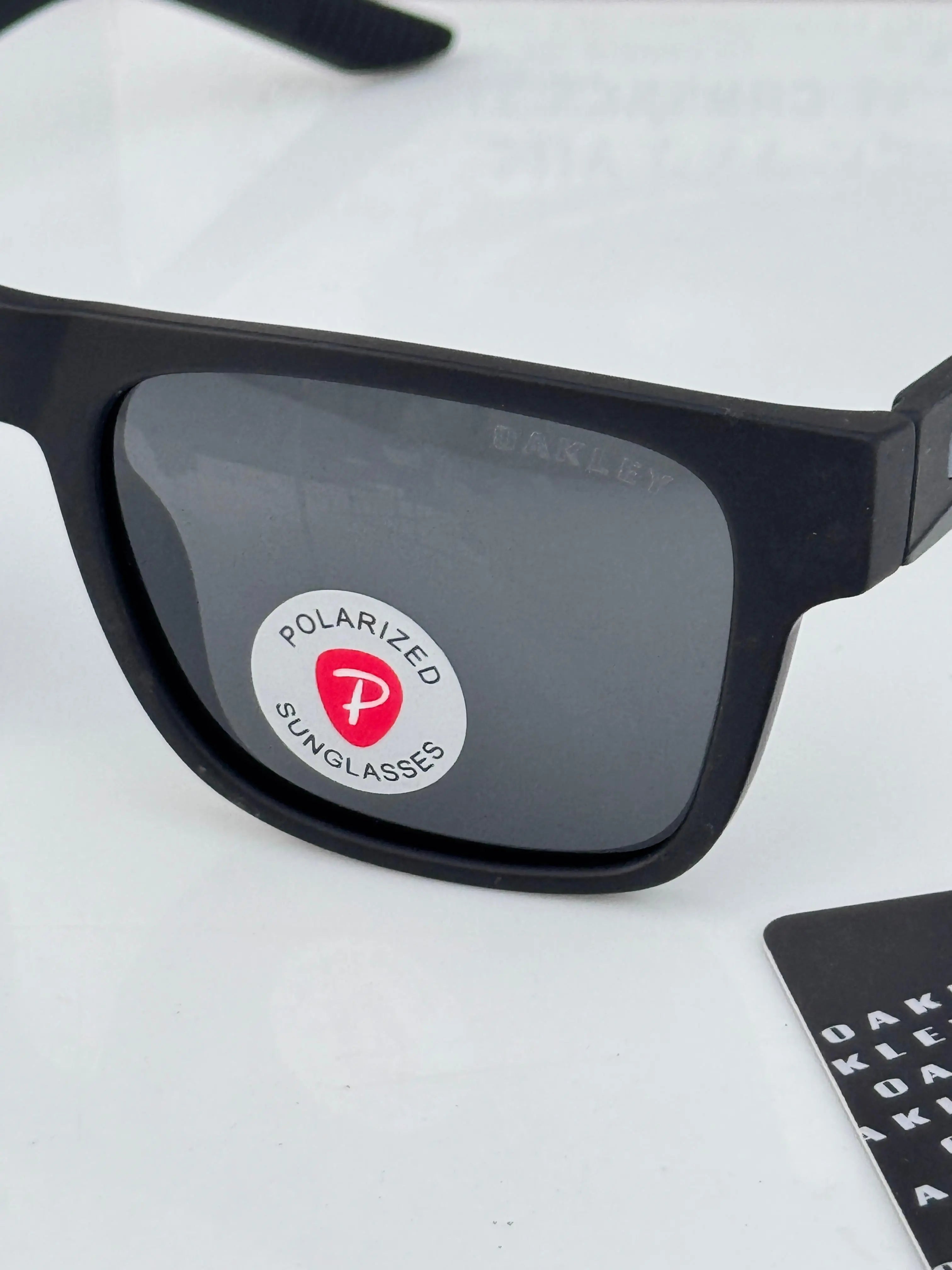 Oakley_ 2262_black_grey Secondary image