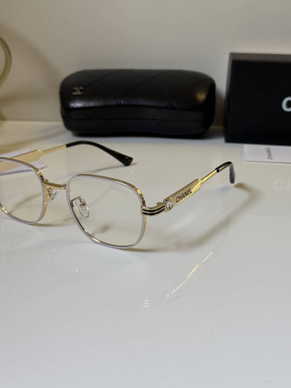 Chanel_8068_Gold_Frame