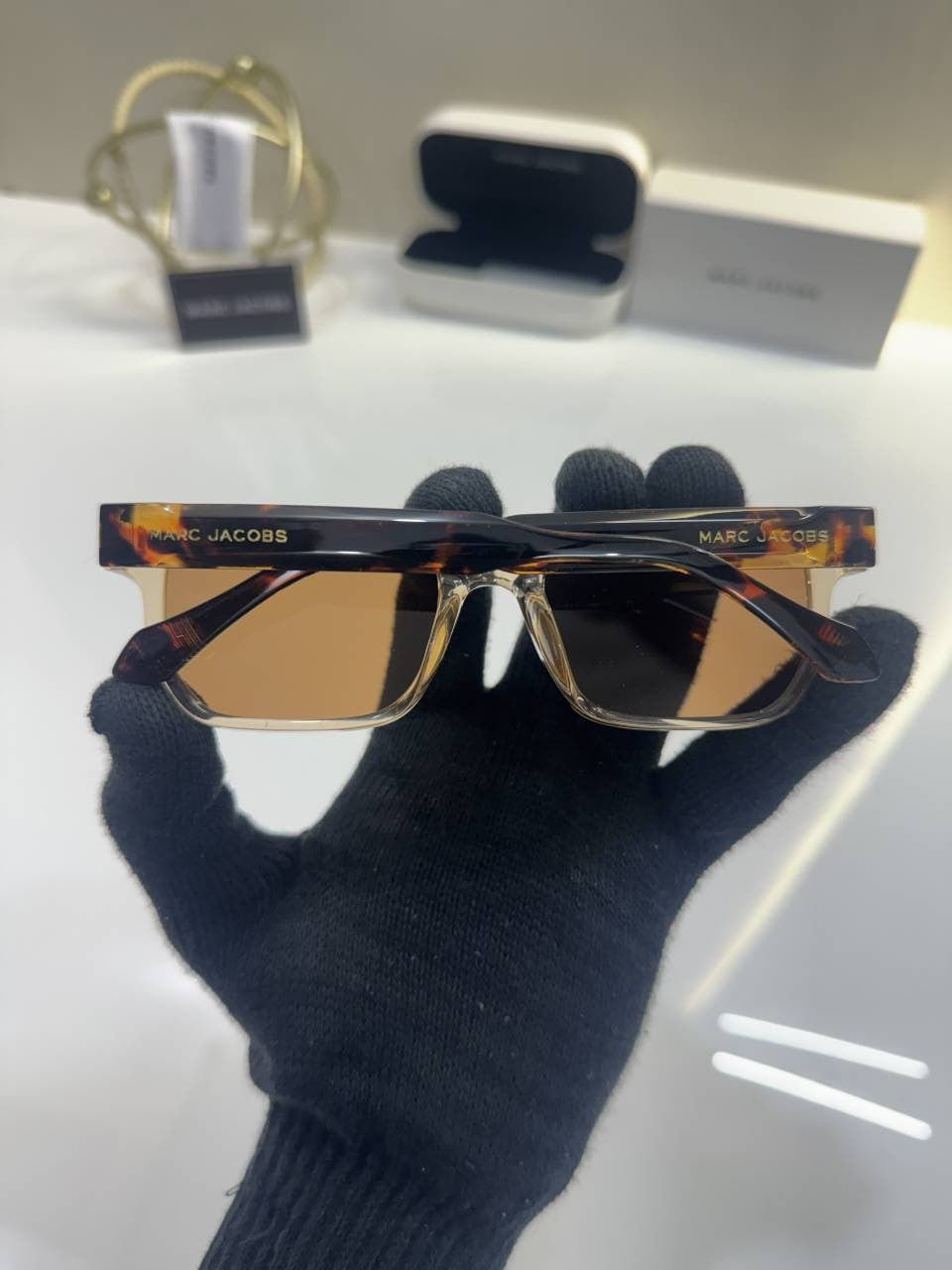 Marc_Jacobs_1120_Tiger_Brown
