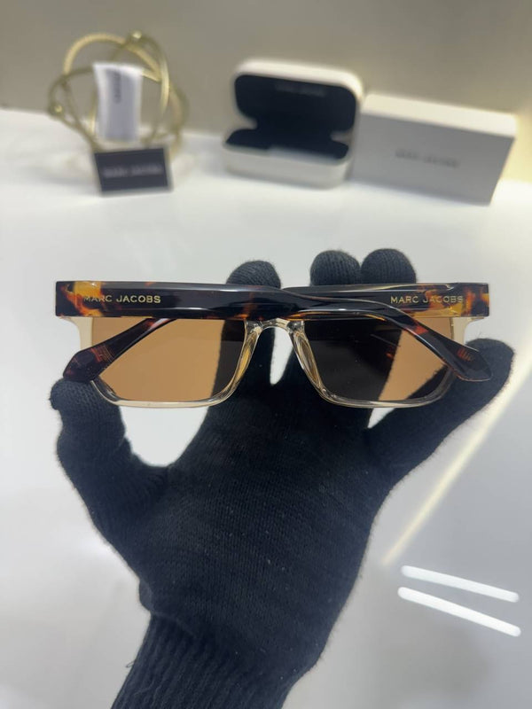 Marc_Jacobs_1120_Tiger_Brown