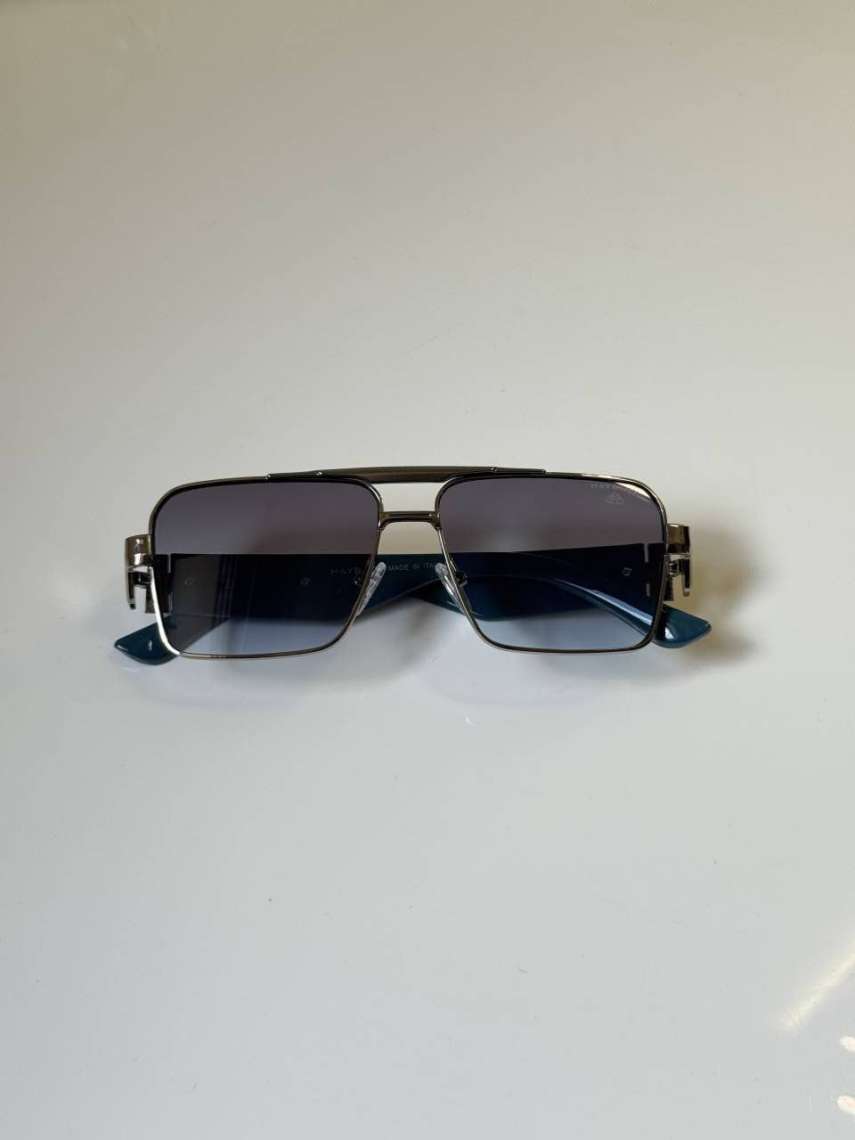 Maybach_609_Silver_Green