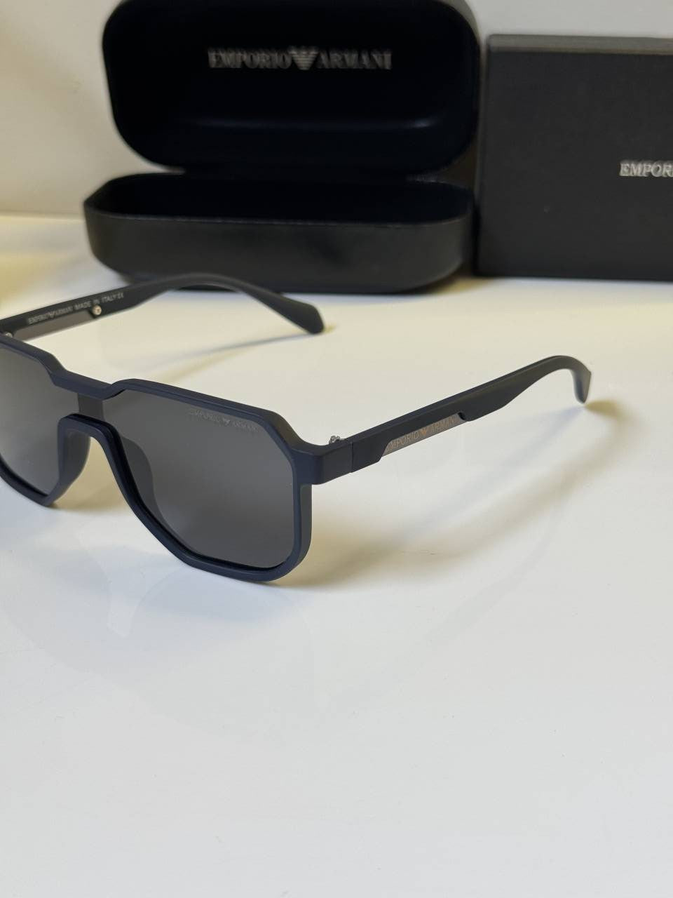 Armani_2602_Matt_Blue
