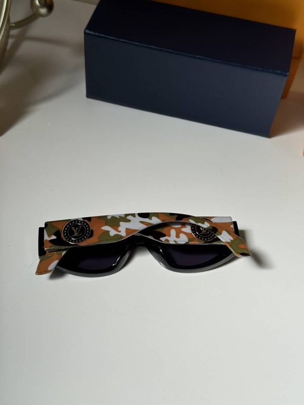Louis_Vuitton_655_black_armyprint