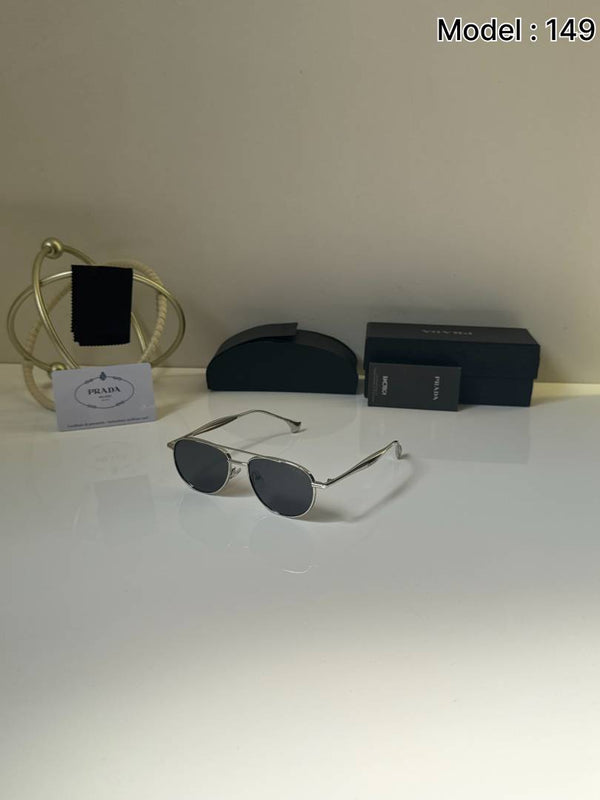 Prada_88925_Black_Silver