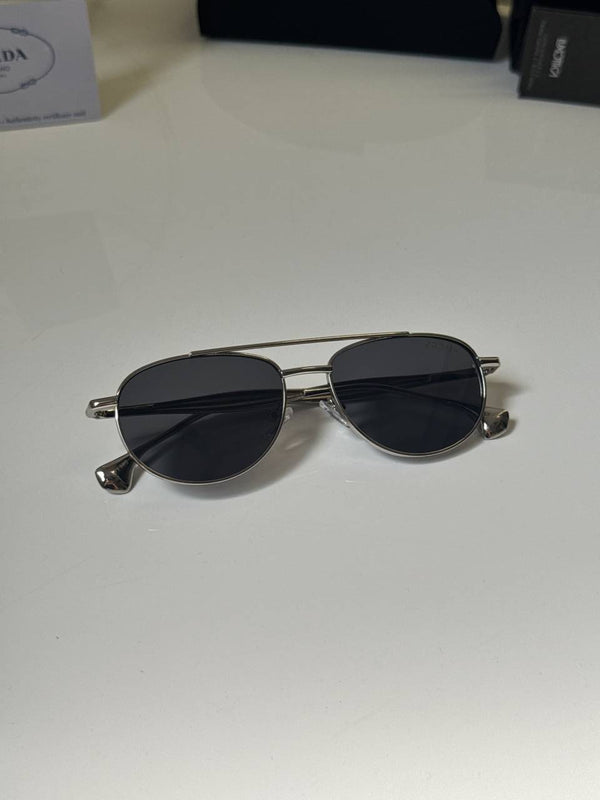 Prada_88925_Black_Silver