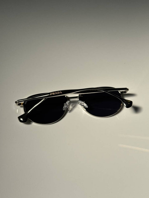 Prada_88925_Black_Silver