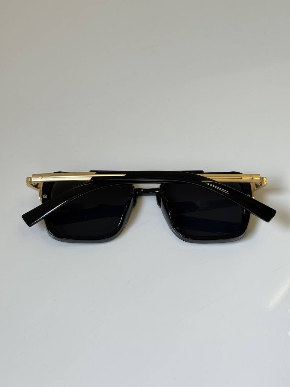 Gucci_62015_Gold_Black