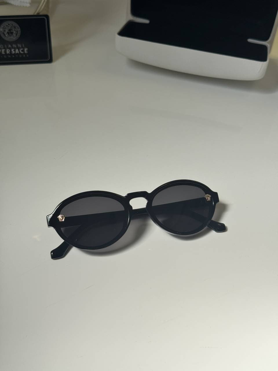 Versace_18524_Black